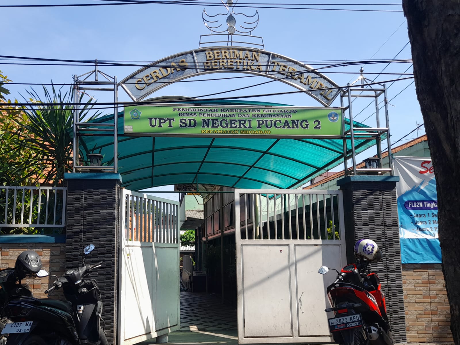 SEJARAH : SD Negeri 2 Pucang dengan bangunan era sekarang. (M SAIFUL ROHMAN/RADAR SIDOARJO)