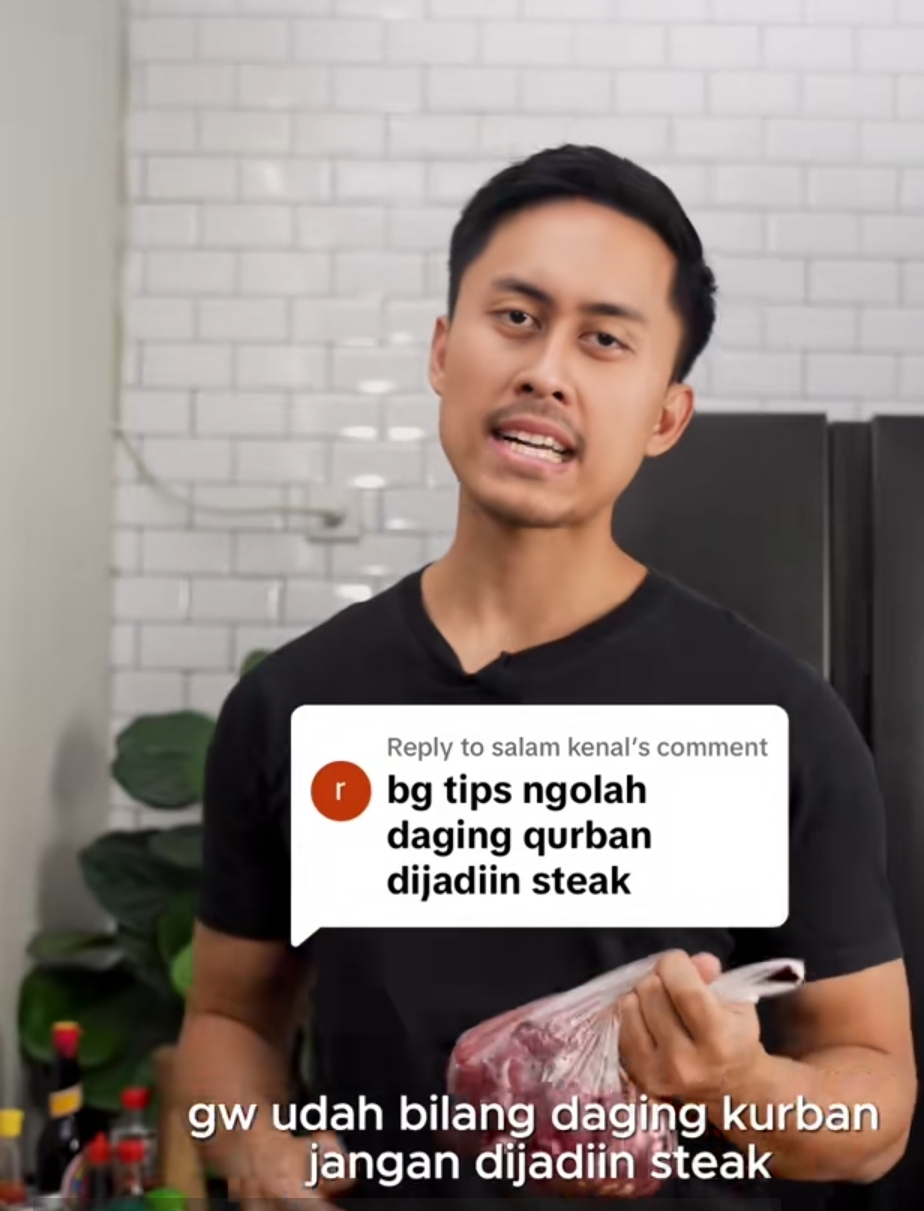 MENU LAIN: Dims the Meat Guy menunjukkan alasan daging kurban tidak cocok diolah Jadi steak. (IST/TikTok @dimsthemeatguy)