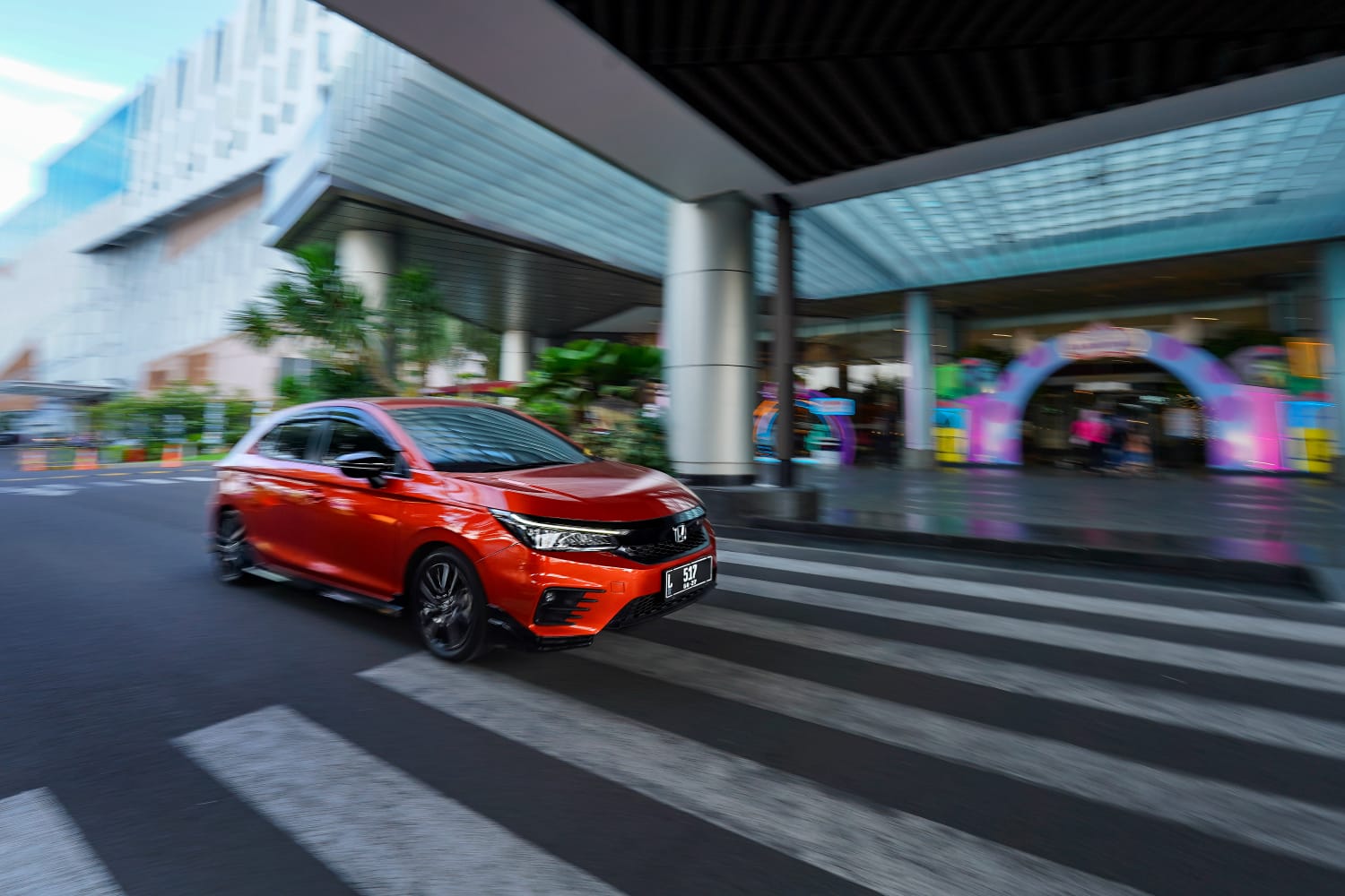 Honda Lovers juga bisa mencoba secara langsung kenyamanan Honda City Hatchback RS melalui test drive. (HONDA SURABAYA CENTER)