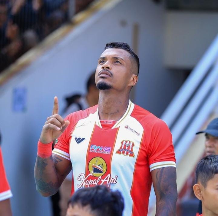 TRANSFER: Eks Bomber Deltras Sidoarjo di Liga 2 musim kemarin resmi dikenalkan Persijap Jepara. (IST)
