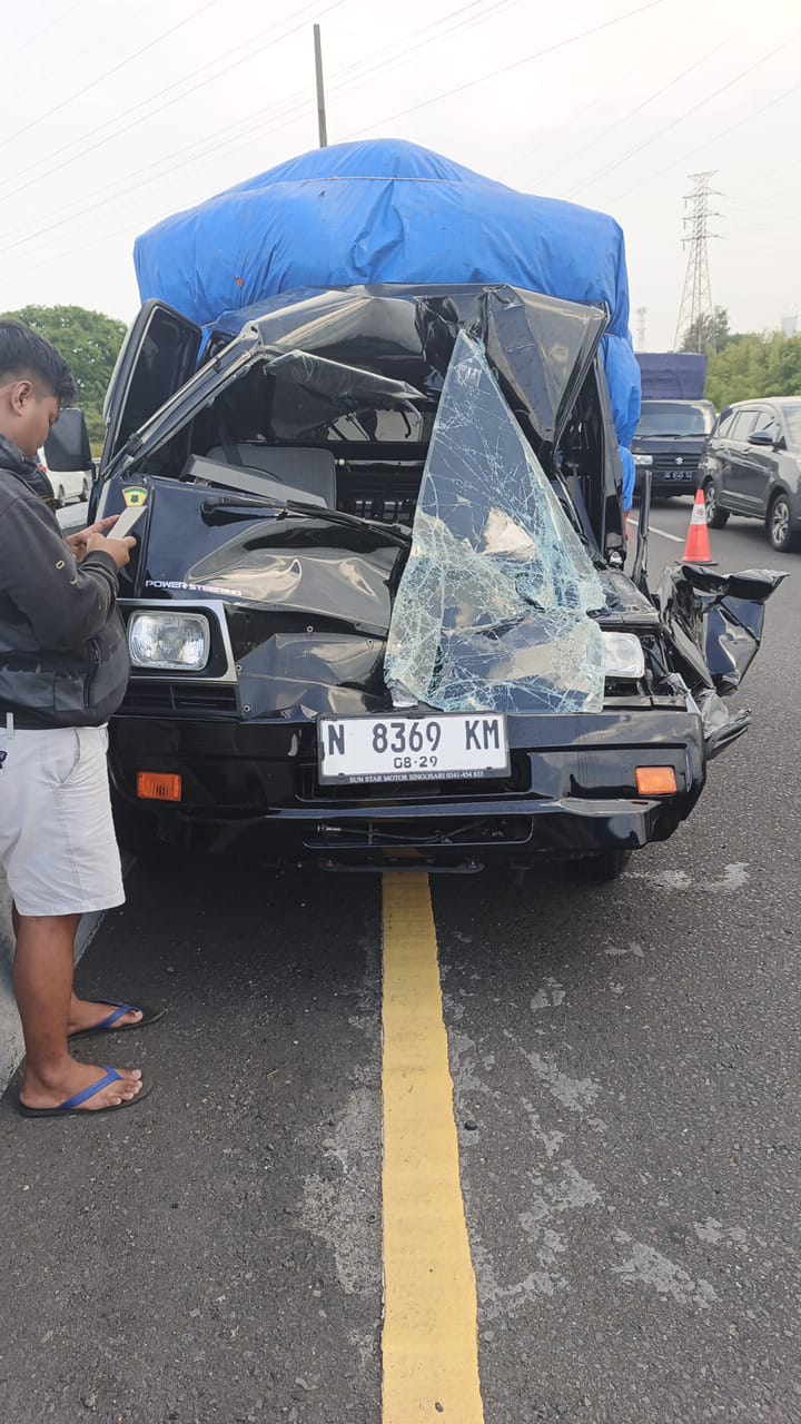 RINGSEK : Kondisi Mitsubishi Pikap L300 usai mengalami kecelakaan, Rabu (25/9). (IST)