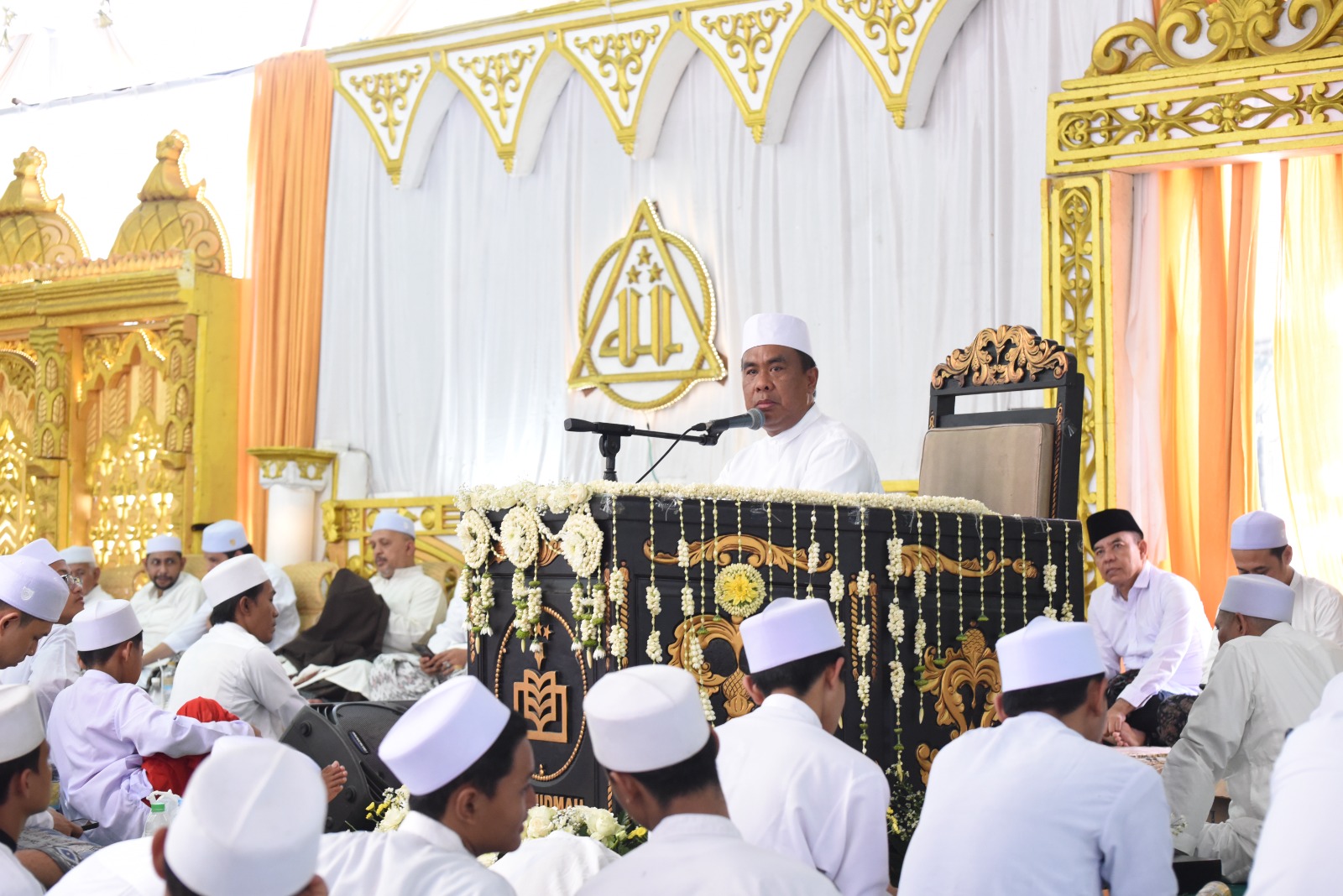 APRESIASI: Pjs Bupati Sidoarjo Muhammad Isa Anshori saat memberikan sambutan.