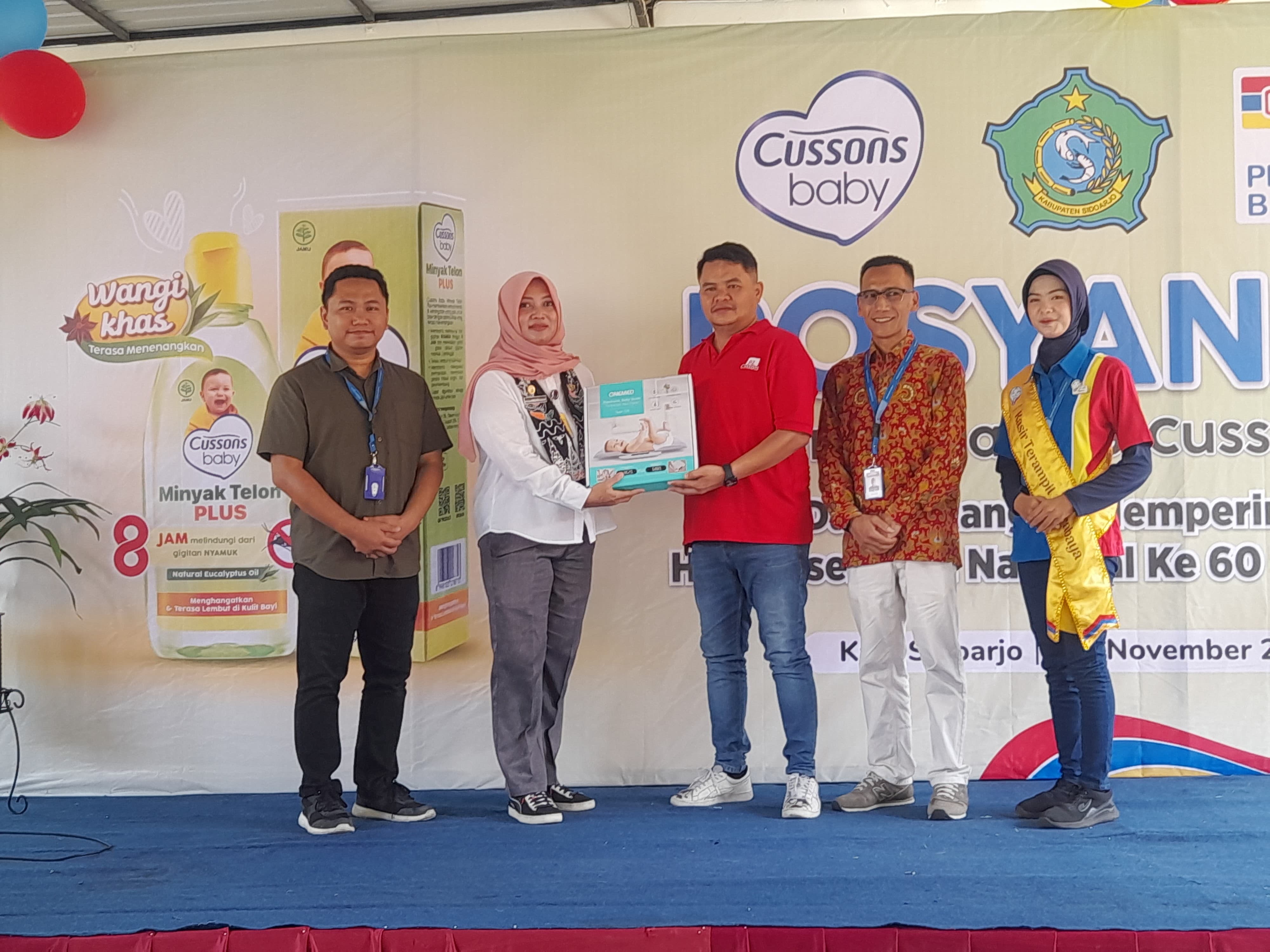 APRESIASI: PT Indomarco Prismatama (Indomaret) Cabang Surabaya menggelar peringatan Hari Anak Nasional yang ke-60 di Kantor Kecamatan Gedangan.