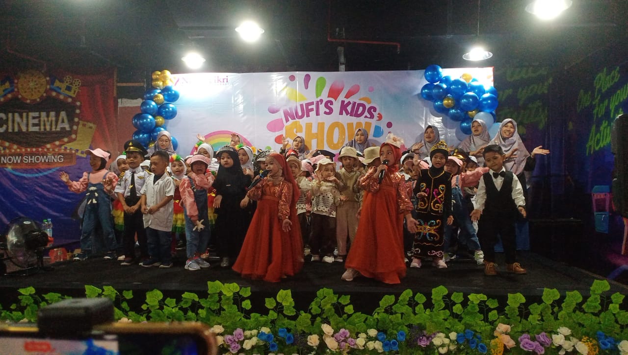 KOMPAK: Anak-anak TK Nurul Fikri saat ikuti acara Nufi
