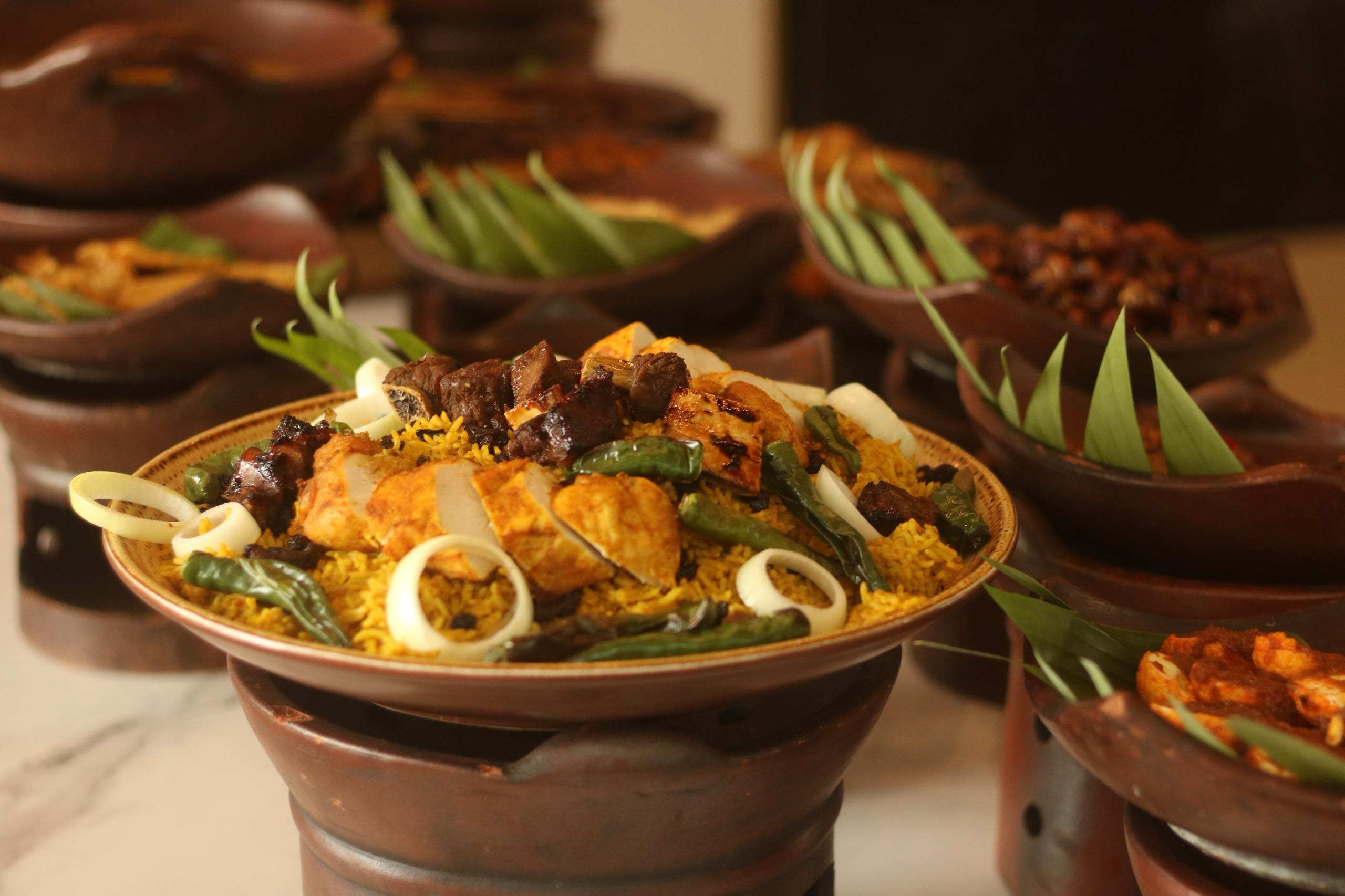 LEZAT: Salah satu menu di &ldquo;Ramadan Food Festival&rdquo; Hotel Aston.