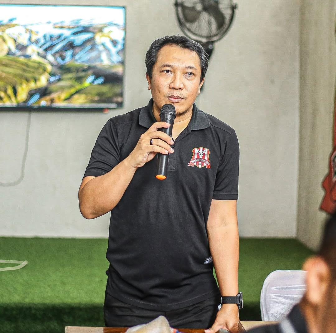 SELEKSI PELATIH: CEO Deltras Sidoarjo, Amir Burhannudin, segera cari pelatih. (IST/RADAR SIDOARJO)