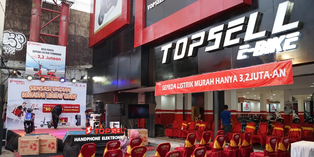 Topsell Indonesia menghadirkan showroom e-bike terbesar se-Sidoarjo.