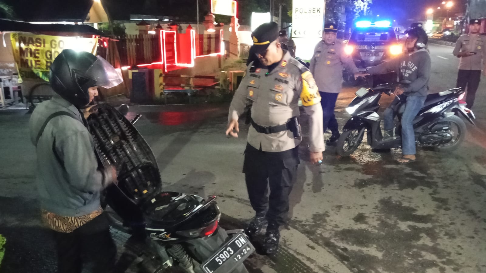 TEGAS : Patroli di Bypass Balongbendo, Sidoarjo, terus dilakukan hingga dimulainya mudik lebaran nanti. (IST/RADAR SIDOARJO)