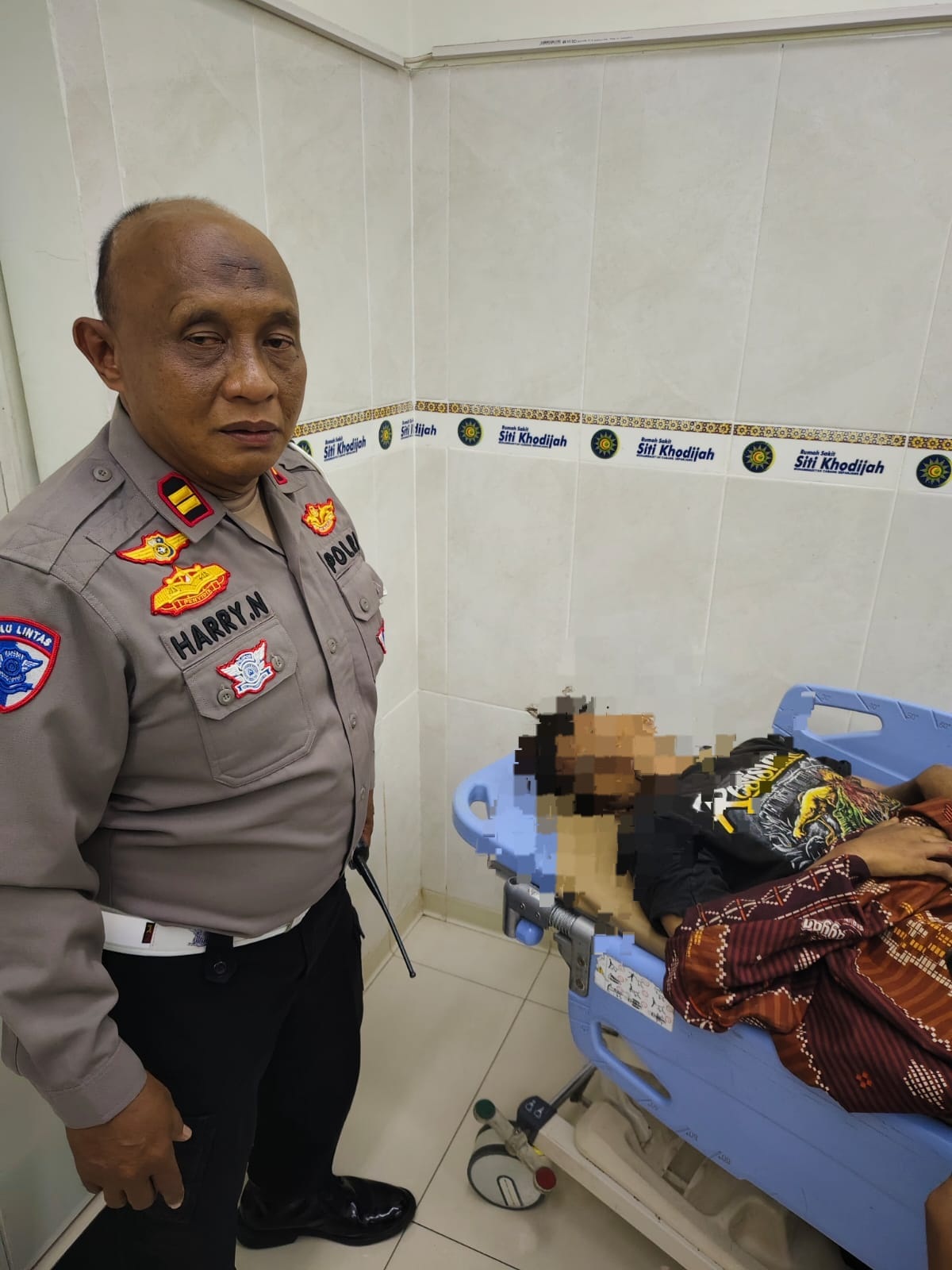 MASIH SELAMAT: Kondisi korban mendapat perawatan medis. (IST)