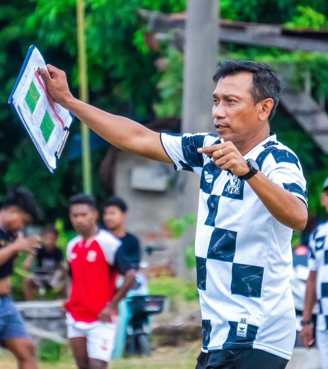 ANTUSIAS: Pelatih Deltras Sidoarjo Widodo Cahyono Putro. (IST/DELTRAS SIDOARJO)