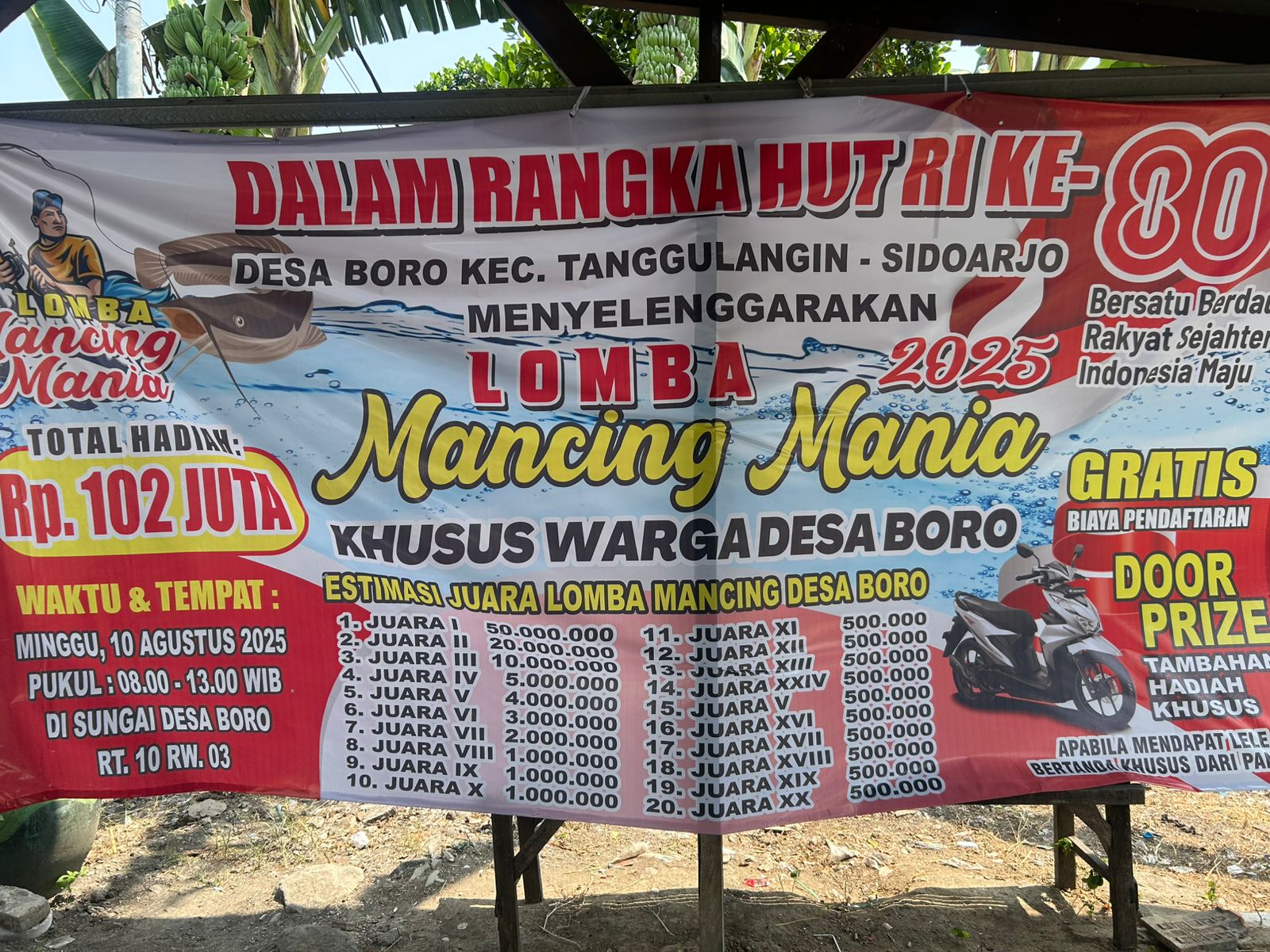 HADIAH BESAR: Flyer lomba mancing ikan lele di Desa Boro.
