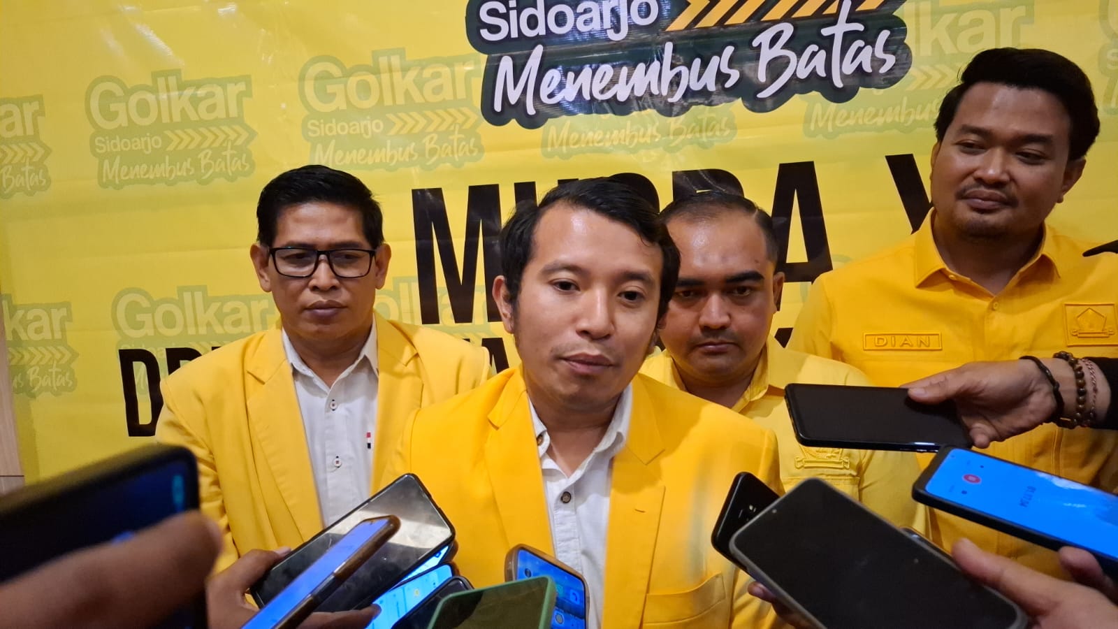 AKLAMASI: Adam Rusdy kembali terpilih dalam Musda XI DPD Partai Golkar Sidoarjo. (M SAIFUL ROHMAN/RADAR SIDOARJO)