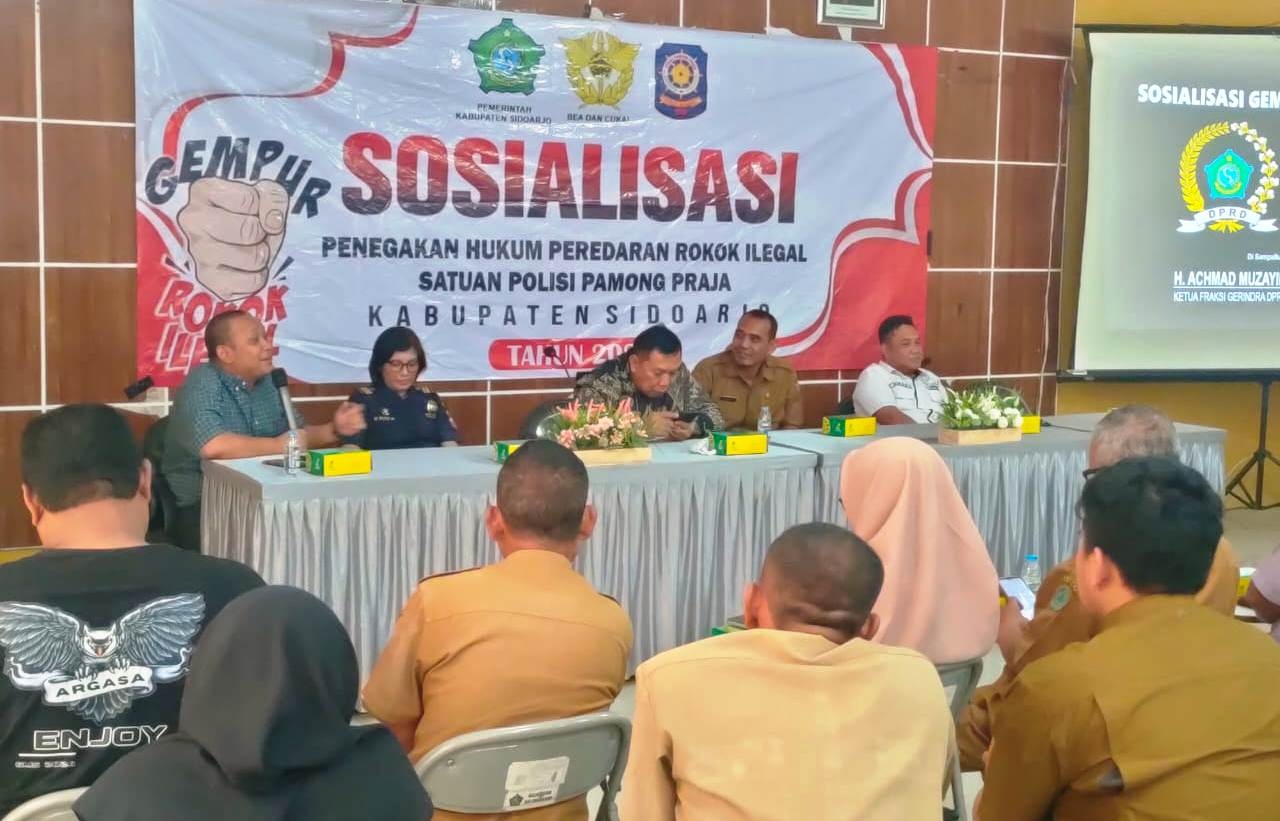 TEGAS: Suasana sosialisasi penegakan hukum peredaran rokok ilegal di Balongbendo, Sidoarjo.  &nbsp;