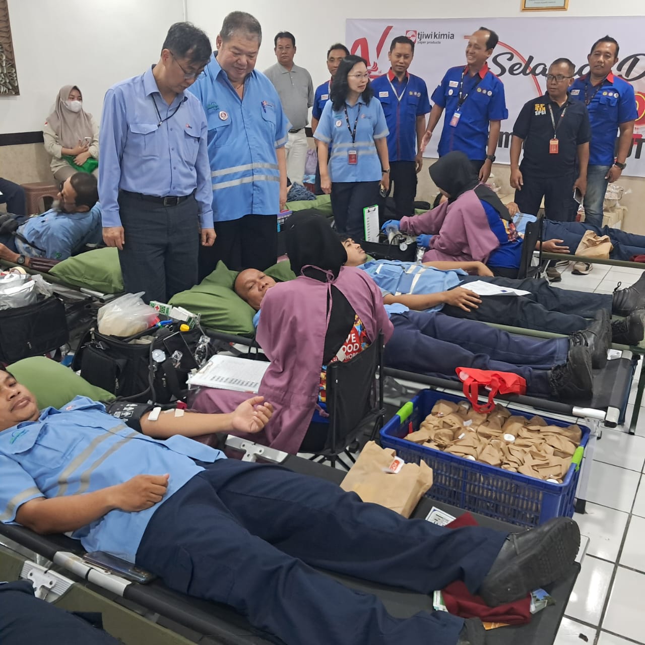 SOSIAL: Pelaksanaan donor darah diikiuti 1.053 peserta menyambut HUT ke-53 PT Pabrik Kertas Tjiwi Kimia.