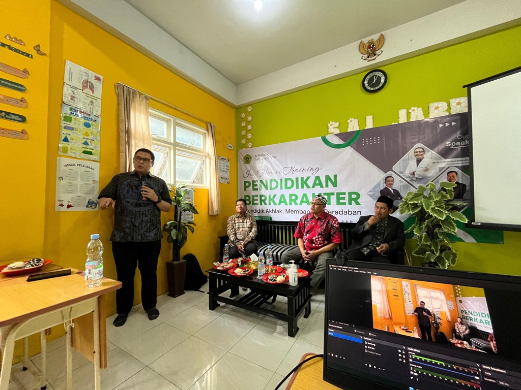 BERKARAKTER : Yayasan Al-Manshur Tarbiyatul Ummah Sidoarjo gelar IHT. (ANAS/RADAR SIDOARJO)