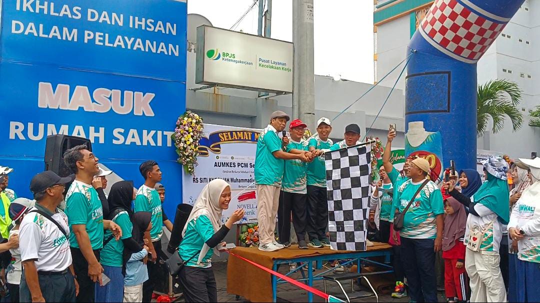 DIBERANGKATKAN: Fun Walk Milad AUMKES PCM Sepanjang ke-1 dan RS Siti Khodijah ke-58, Minggu (23/11).