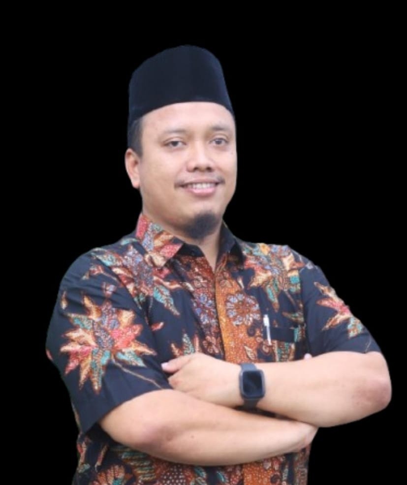 BERKUALITAS: Kepala SMK Walisongo 1 Gempol, Mashudi Zakariah, S.Pd. MM. (ANAS/RADAR SIDOARJO)