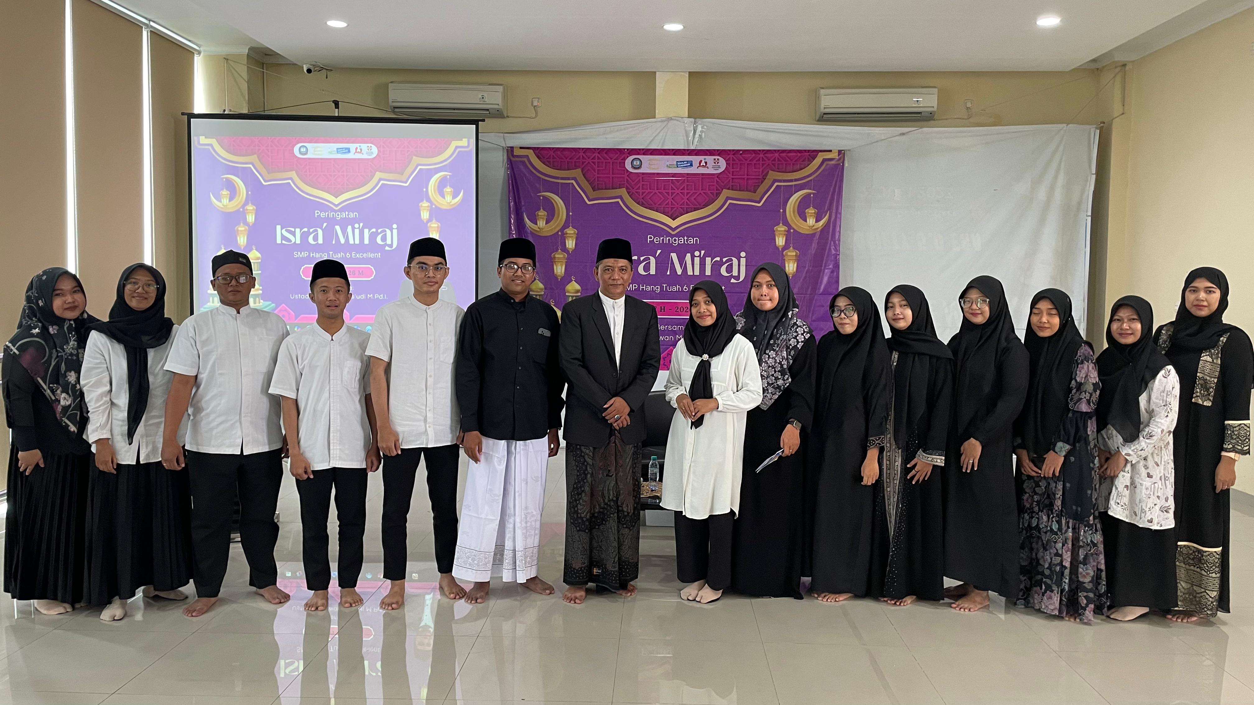 SINERGIS: Guru SMP Hang Tuah 6 Excellent bersama Ustadz Nahwan Mas