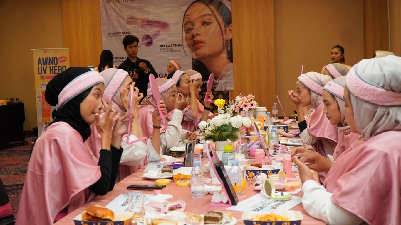 CANTIK: Beauty Class Korean Look yang digelar pada Sabtu, 24 Januari 2026, pukul 12.00&ndash;15.00 WIB di favehotel Sidoarjo.
