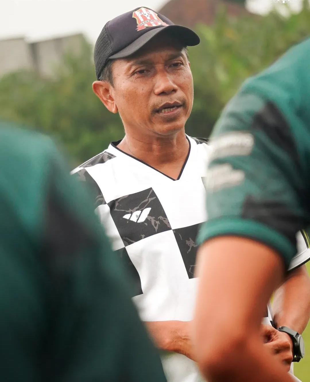 TAKTIKAL: Pelatih Deltras Sidoarjo Widodo Cahyono Putro. (DELTRAS SIDOARJO)