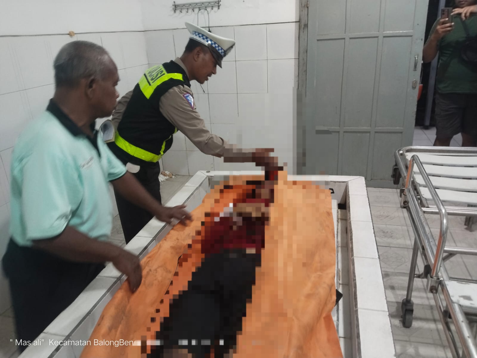 TRAGIS: Korban kecelakaan lalu lintas di Tarik, Sidoarjo.