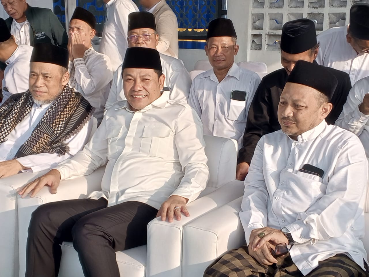 INOVASI: Bupati Sidoarjo Subandi (tengah) saat menghadiri Harlah NU Sidoarjo di Porong, Minggu (15/2).
