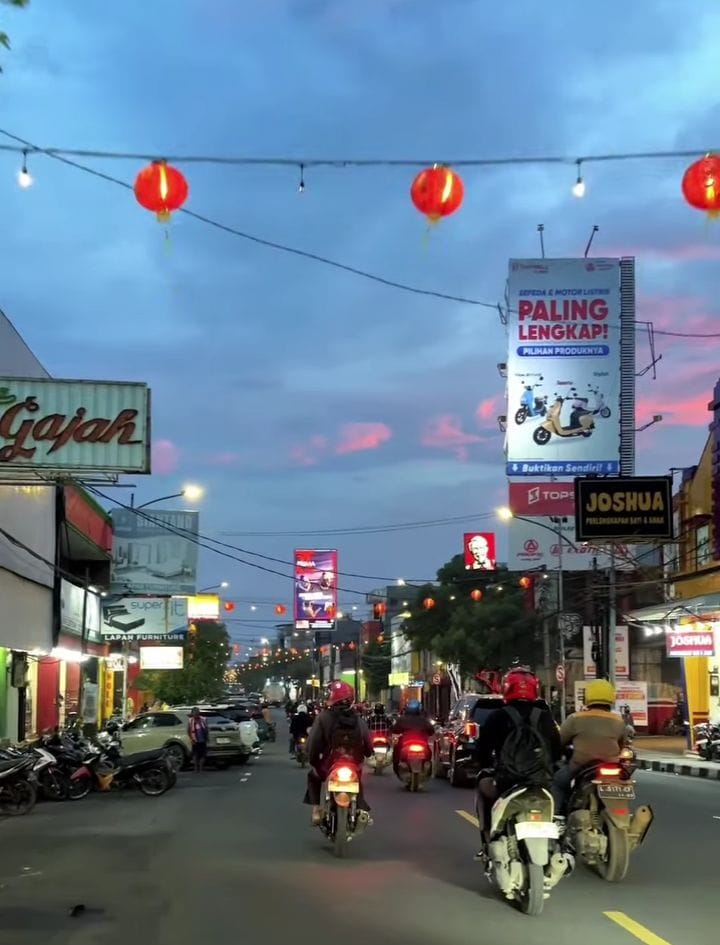 IKONIK: Jalan Gajah Mada Sidoarjo yang selalu ramai. (FOTO ISTIMEWA)