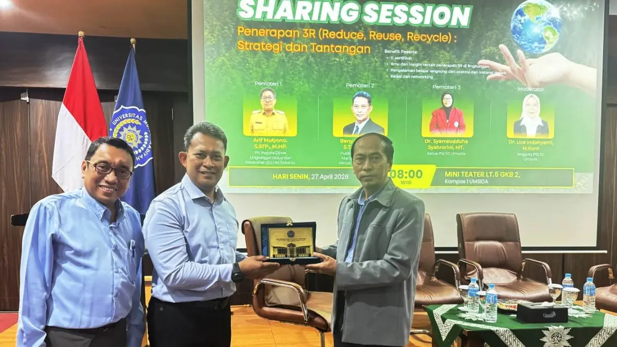 KOLABORASI: Rangkaian penandatanganan nota kesepahaman (MoU) dan perjanjian kerja sama (MoA) antara Tjiwi Kimia dan UMSIDA.