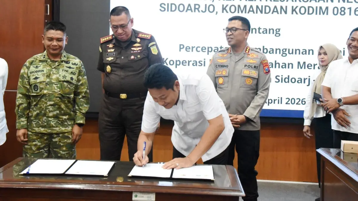 KOMITMEN: Forkopimda Sidoarjo menandatangani percepatan pembangunan KDKMP.
