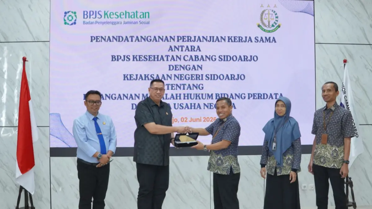 SINERGIS: BPJS Kesehatan Cabang Sidoarjo dan Kejaksaan Negeri (Kejari) Sidoarjo resmi memperpanjang perjanjian kerja sama dalam penanganan masalah hukum di bidang perdata dan tata usaha negara. 