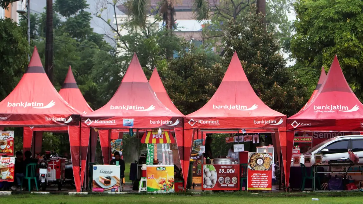 DAYA BELI: Festival UMKM menjadi salah satu cara mendongkrak perekonomian lokal. (ANDY SATRIA/RADAR SIDOARJO)