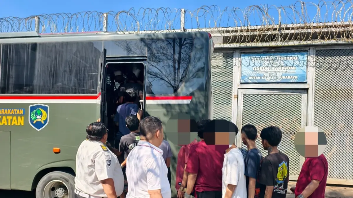 ANTISIPASI: Pemindahan 260 warga binaan pemasyarakatan di Rutan Medaeng. 