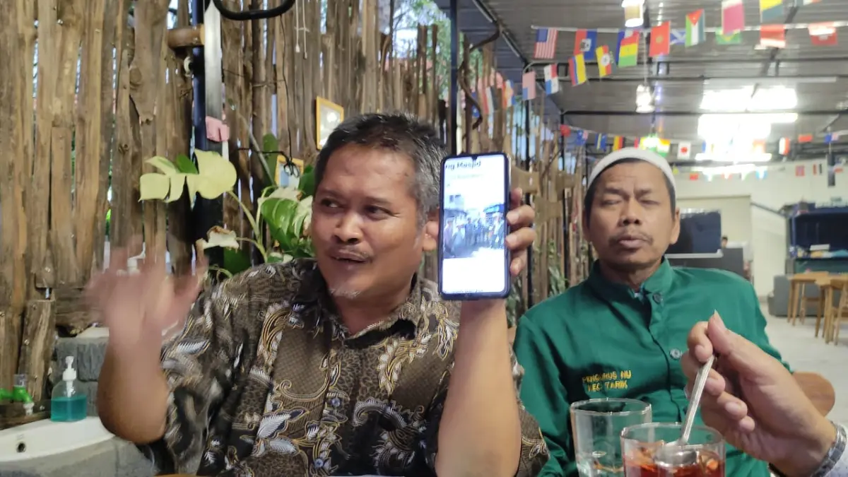 BERLANJUT: Pihak pelapor menyerahkan sejumlah bukti tambahan berupa dokumen dan rekaman video.&nbsp;