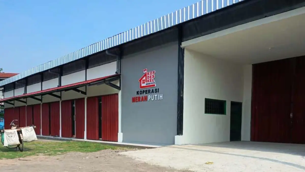 
SIAP: Salah satu bangunan KDKMP di Sidoarjo yang telah berdiri. (DIKY SANSIRI/RADAR SIDOARJO)