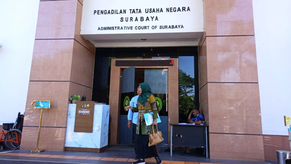 SENGKETA: Pilkades Balongdowo Candi Sidoarjo digugat ke PTUN Surabaya, masuk tahap pemeriksaan berkas, Kamis (25/6). (DIKY SANSIRI/RADAR SIDOARJO)
