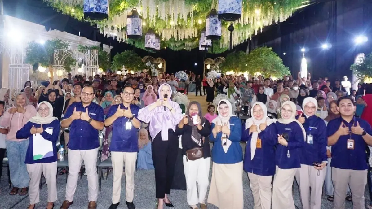 SOSIALISASI: Anggota Komisi IX DPR RI Arzeti Bilbina mengajak masyarakat peserta Jaminan Kesehatan Nasional (JKN) untuk rutin mengecek status kepesertaannya. 