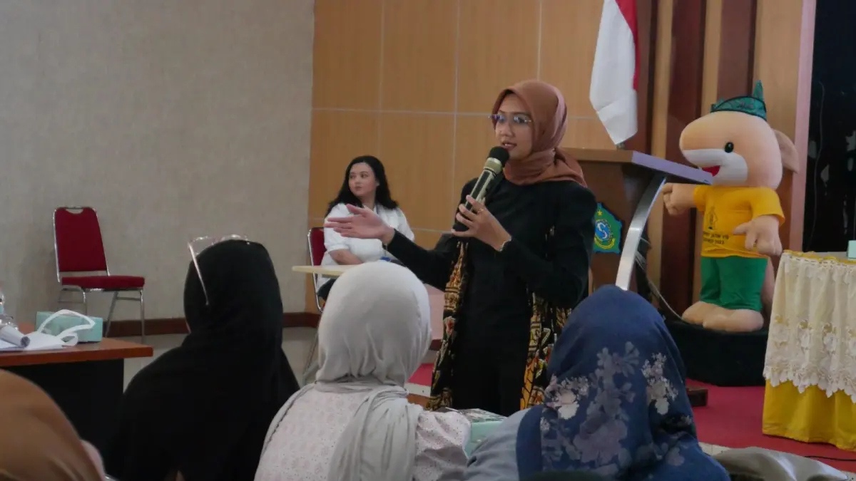 PERKEMBANGAN ZAMAN: Diskominfo Sidoarjo beri pelatihan AI untuk masyarakat Sidoarjo.