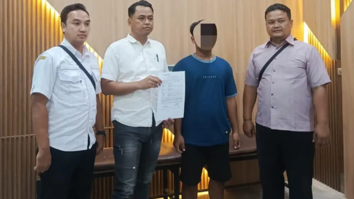 NEKAT: Terduga pelaku saat diamankan.&nbsp;