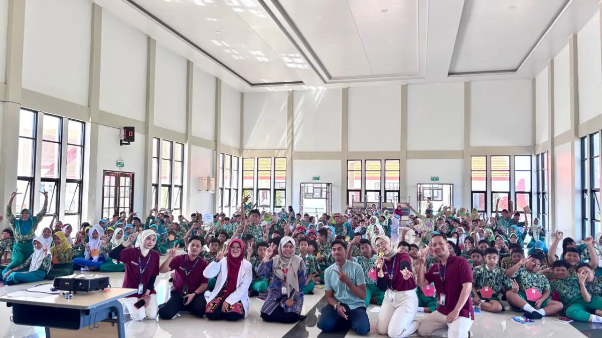 TAMBAH ILMU: Masa Pengenalan Lingkungan Sekolah (MPLS) di SMPN 2 Tulanganbersama tim medis RS Pusura Candi.&nbsp;