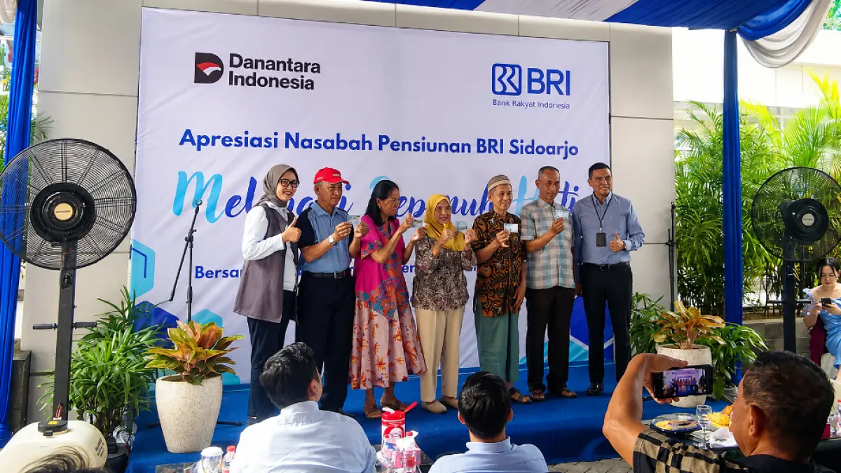 INOVASI: BRI Branch Office Sidoarjo menyelenggarakan Apresiasi Nasabah Pensiunan BRI Sidoarjo bagi penerima manfaat Taspen (Dana Tabungan dan Asuransi Pegawai Negeri) dan ASABRI (Asuransi Sosial Angkatan Bersenjata Republik Indonesia), Senin (3/8) di kantor Cabang BRI Sidoarjo.