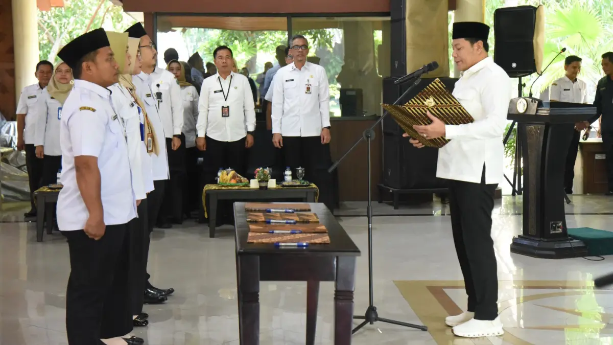 TERISI: 254 kepala sekolah SDN dan SMPN dilantik Bupati Sidoarjo Subandi di Pendapa Delta Wibawa, Rabu (12/8).