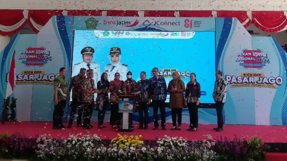 SINERGITAS: High Level Meeting (HLM) TP2DD Kabupaten Sidoarjo dan Literasi Masyarakat Pekan QRIS Nasional 2026 di Pendapa Delta Wibawa, Kamis (13/8).