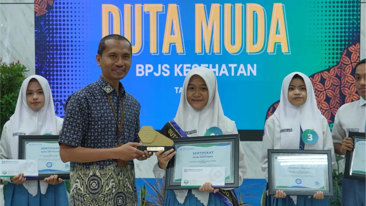 PRESTASI: Riyuki Adelia Agata, siswi kelas 11 SMAN 1 Sidoarjo yang terpilih sebagai Duta Muda BPJS Kesehatan 2026.