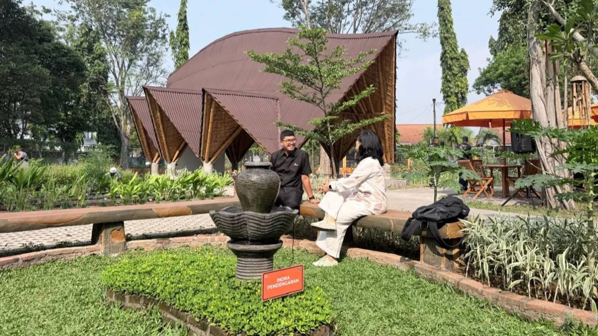 KREATIF: Sow N Tell merancang dan membangun konsep Taman Pintar Juanda JAPFA sebagai ruang edukasi yang memperkenalkan prinsip regenerative agriculture.