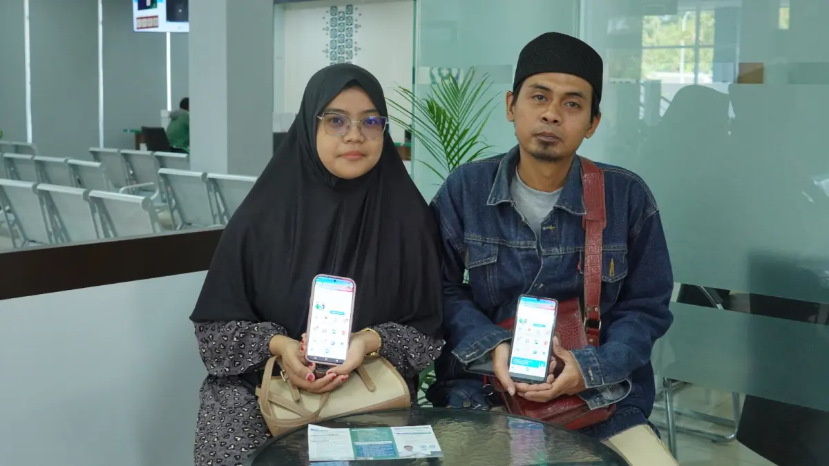 TERLAYANI DENGAN BAIK: Peringati Hari Pelanggan Nasional 2026, pasangan ini akui pelayanan BPJS Kesehatan cepat dan ramah.