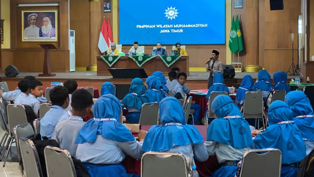 BANYAK ILMU: SD Khazanah Ilmu Sidoarjo berkunjung ke&nbsp;kantor Pimpinan Wilayah Muhammadiyah (PWM) Jawa Timur.