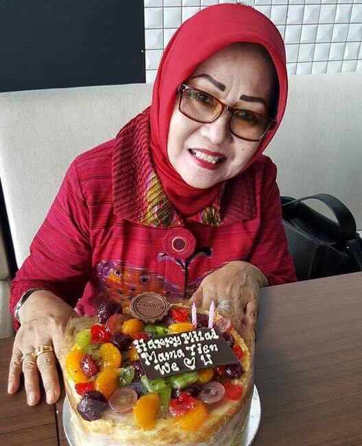 CANTIK: Korban Tien Kartini semasa hidup. (ISTIMEWA)