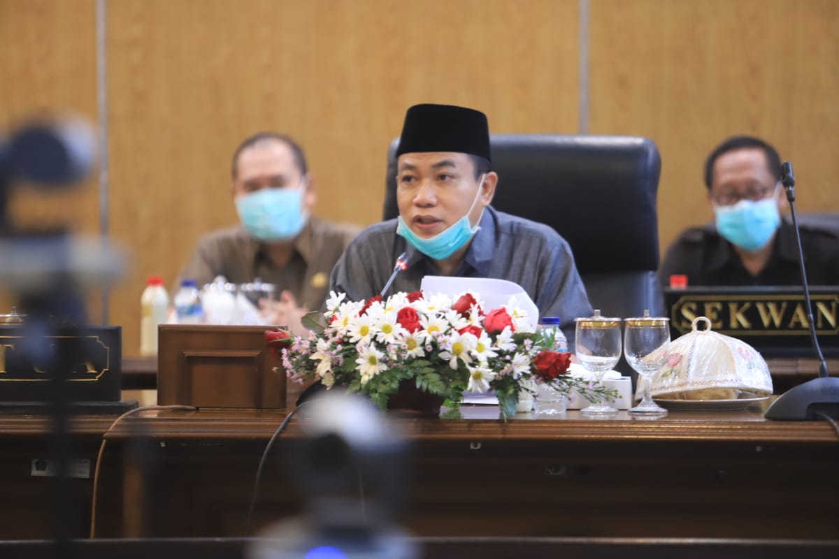 Ketua DPRD Sidoarjo, Usman.  (IST)