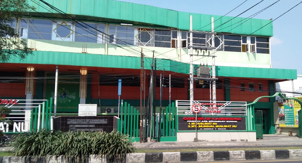 BERKUALITAS: Para siswa MI Muslimat NU Pucang sudah belajar di rumah.