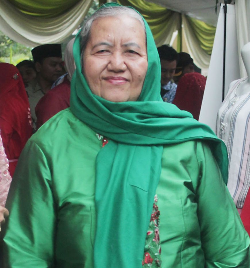 Almarhumah Anni’matus Saadiyah